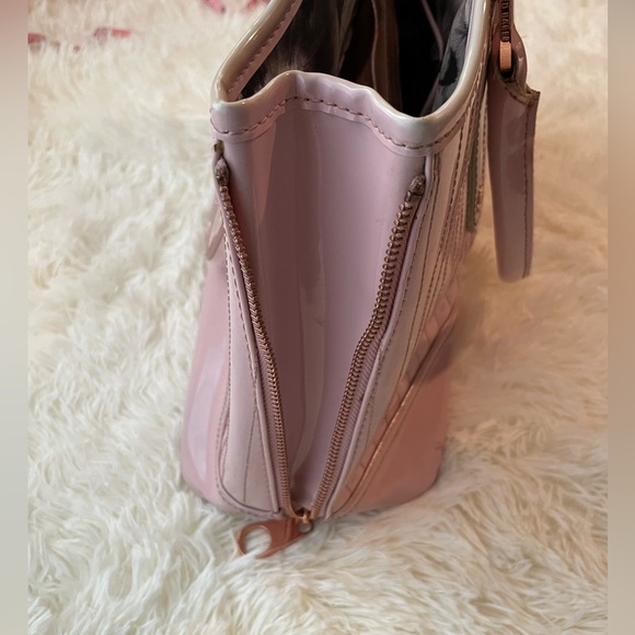 🌸 Ted Baker Tote - Picture 13 of 14